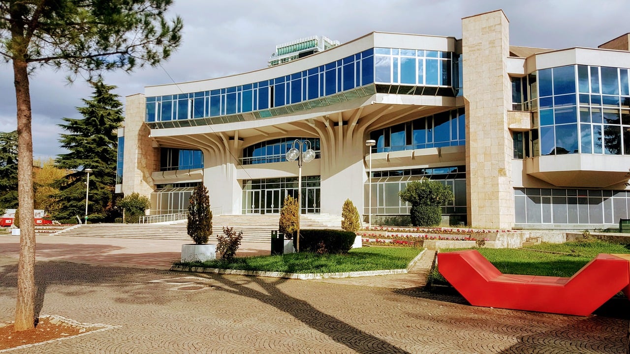 QTU