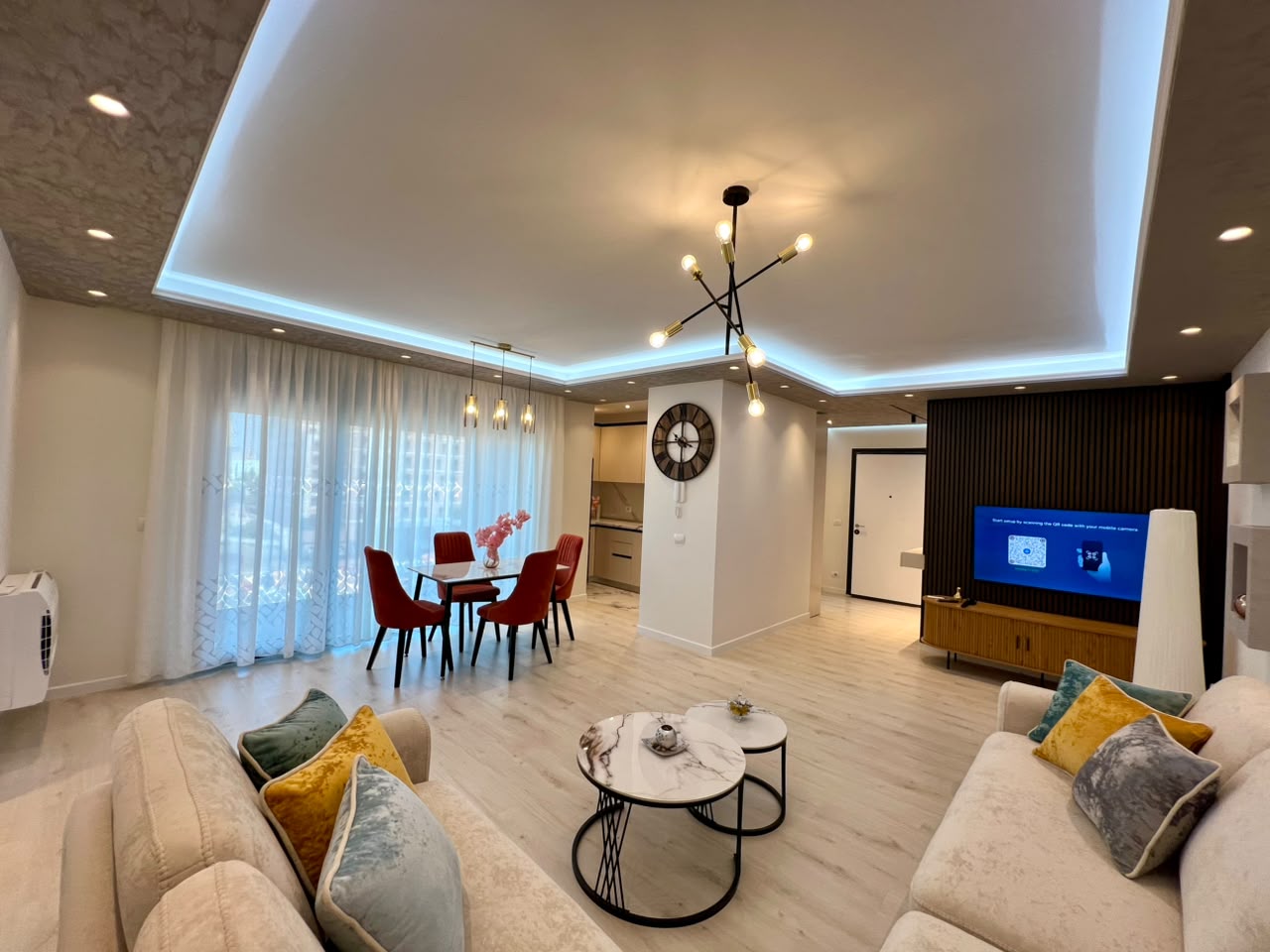 For rent, 2+1 apartment with parking, "Ish Dogana", Tirana. 14