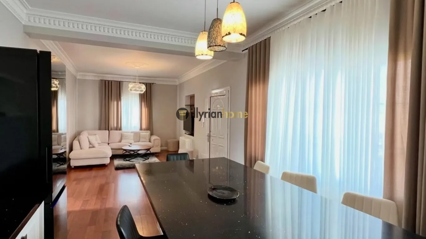 QIRA | APARTAMENT 2+1 ME POST PARKIMI – SELITË, TIRANË - Image 1
