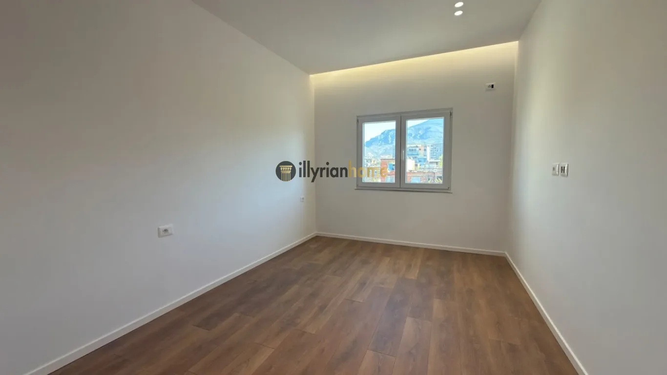 IN VENDITA | Appartamento moderno 1+1, in via Bardhyl | Vicino al liceo di Çajupi - Image 3