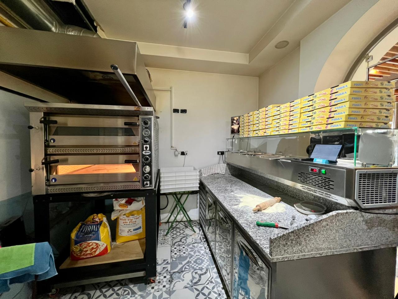 For sale: Pizza & Fast Food Business, Bajram Curri Boulevard – Tirana 3