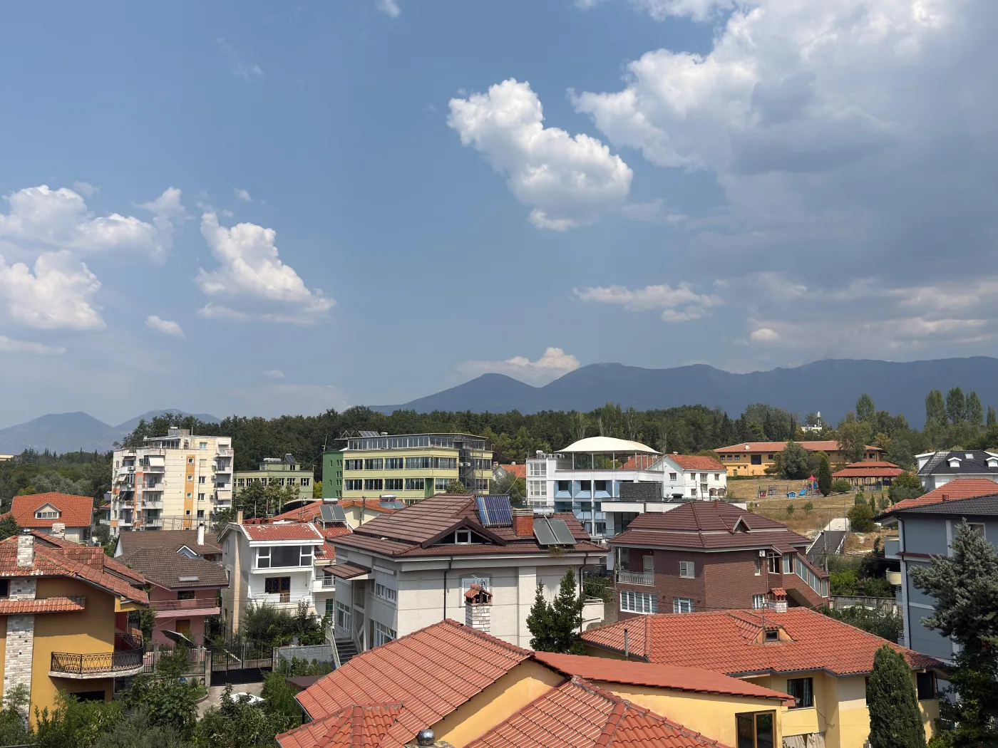 Shtëpi private me qira | Ideale për familje, diplomatë dhe staf ndërkombëtar | 3 parkime - Image 5