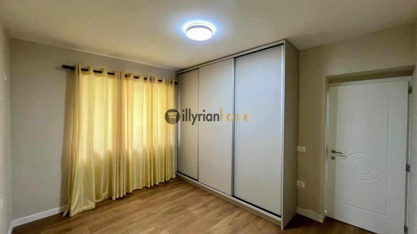 EKSKLUZIVE | SHITET APARTAMENT 1+1 I RIKONSTRUKTUAR "PALLATI ME SHIGJETA" - Image 5