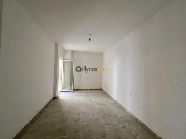 In vendita, 2+1 appartamento a Laprakë, Tirana. - Image 4