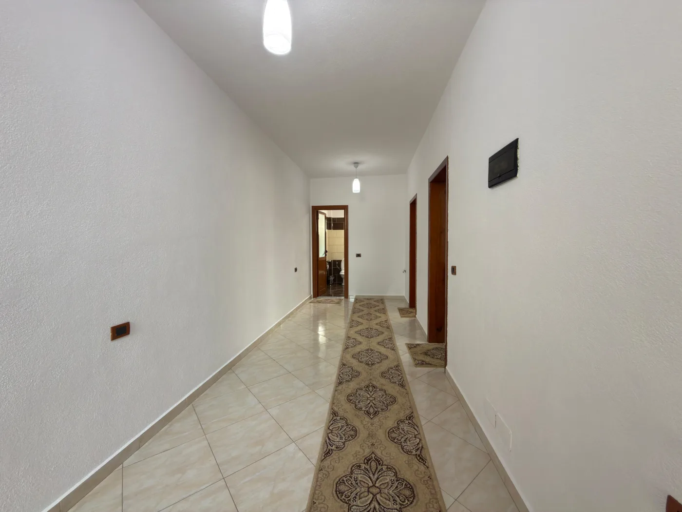 Shtëpi private me qira | Ideale për familje, diplomatë dhe staf ndërkombëtar | 3 parkime - Image 7