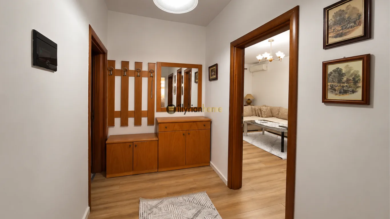 For rent, 2+1 apartment between Myslym Shyri and Rruga e Kavajës - Image 2