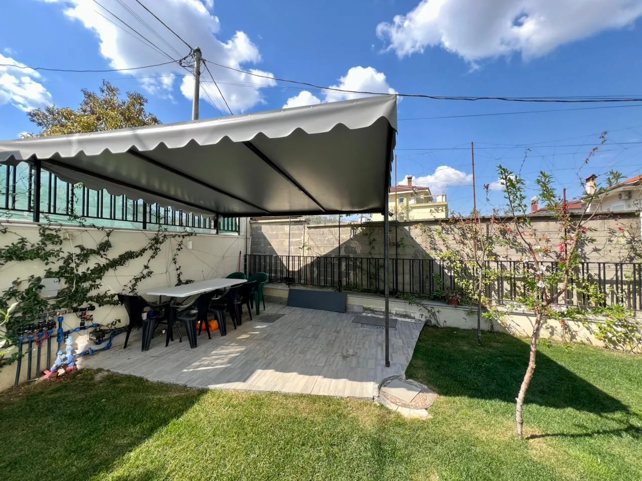 For rent, 3-story villa "Mjull Bathore", Tirana - Image 8