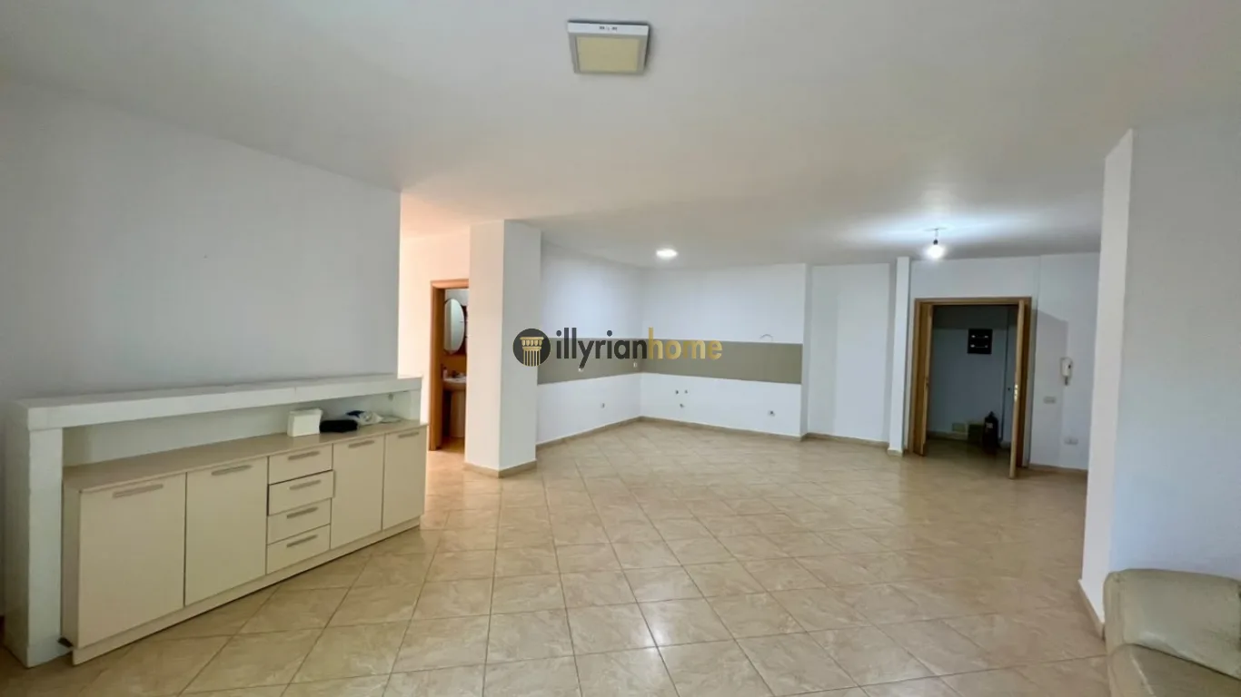 QIRA | APARTAMENT 3+1 , GJIMNAZI "PARTIZANI"-TIRANË - Image 6