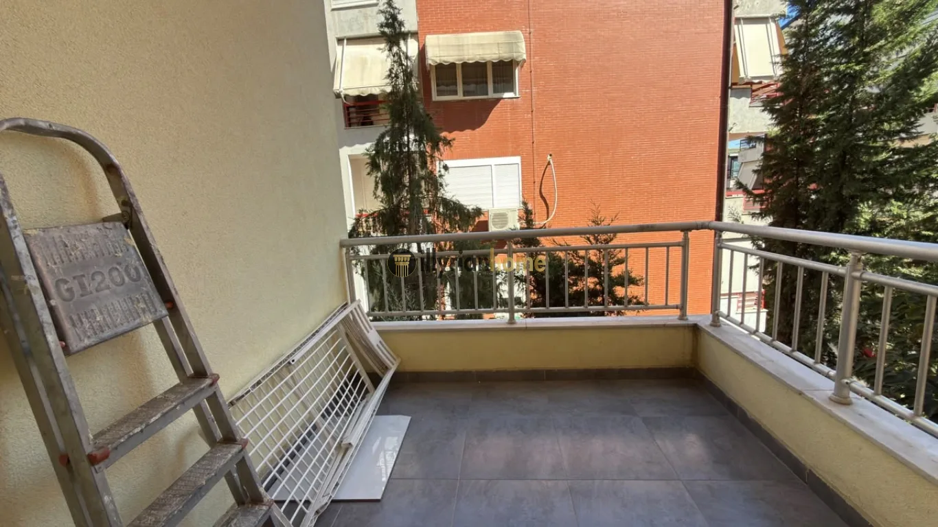 APARTAMENT 2+1 ME QIRA | RRUGA PETI | SALLON I MADH & PARKIM OPSIONAL - Image 6