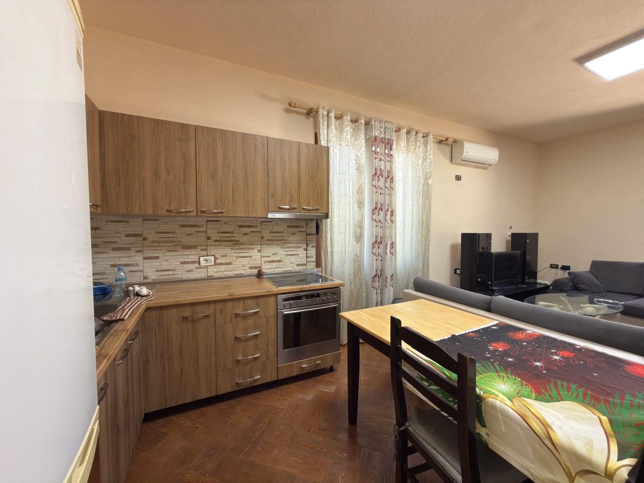 For rent, Private 1-storey house, “Unazë e Madhe,” Tufinë. 11