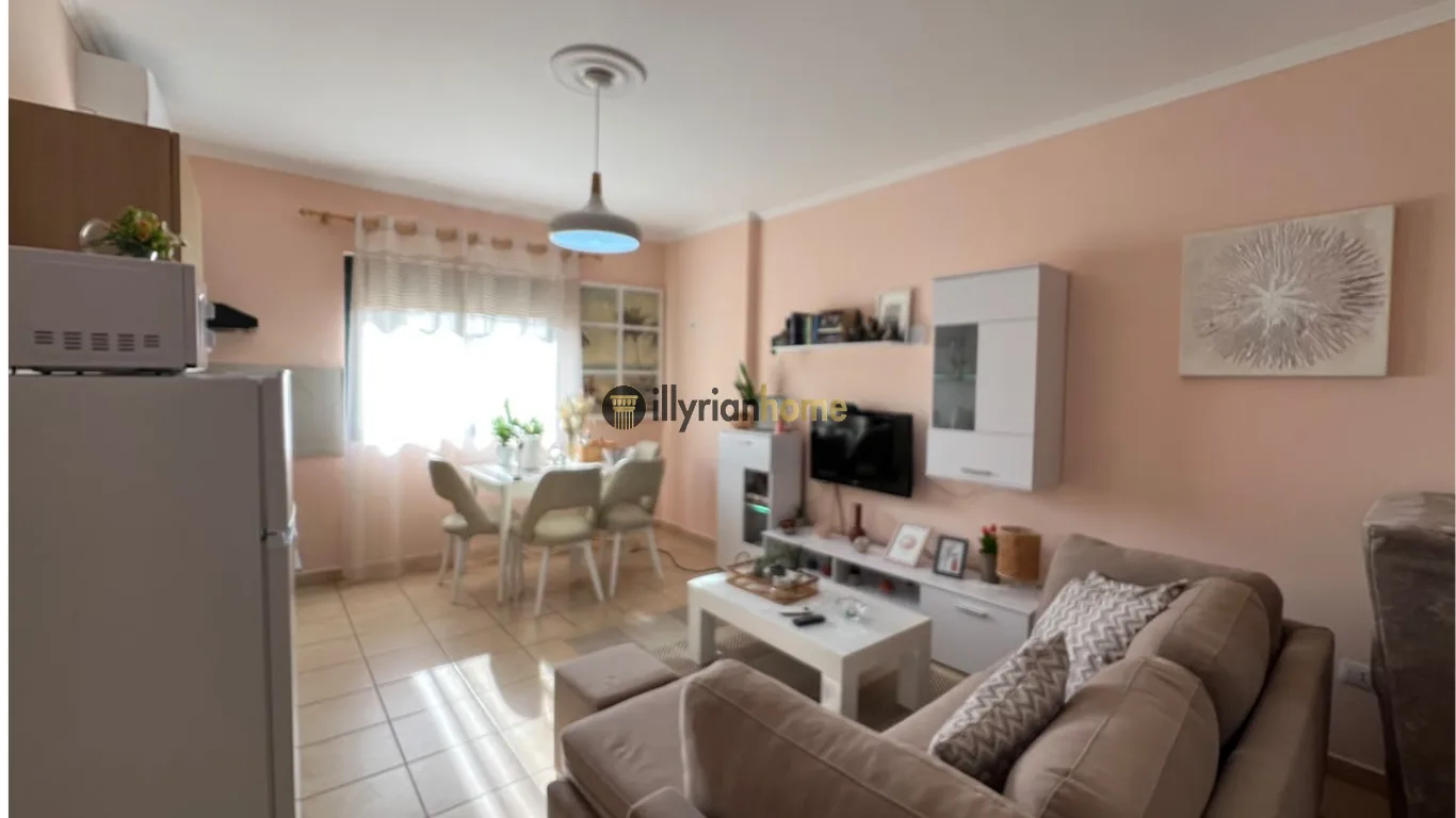 1+1 WOHNUNG ZU MIETEN – VIERTEL 13, DURRËS | AM MEER - Image 3