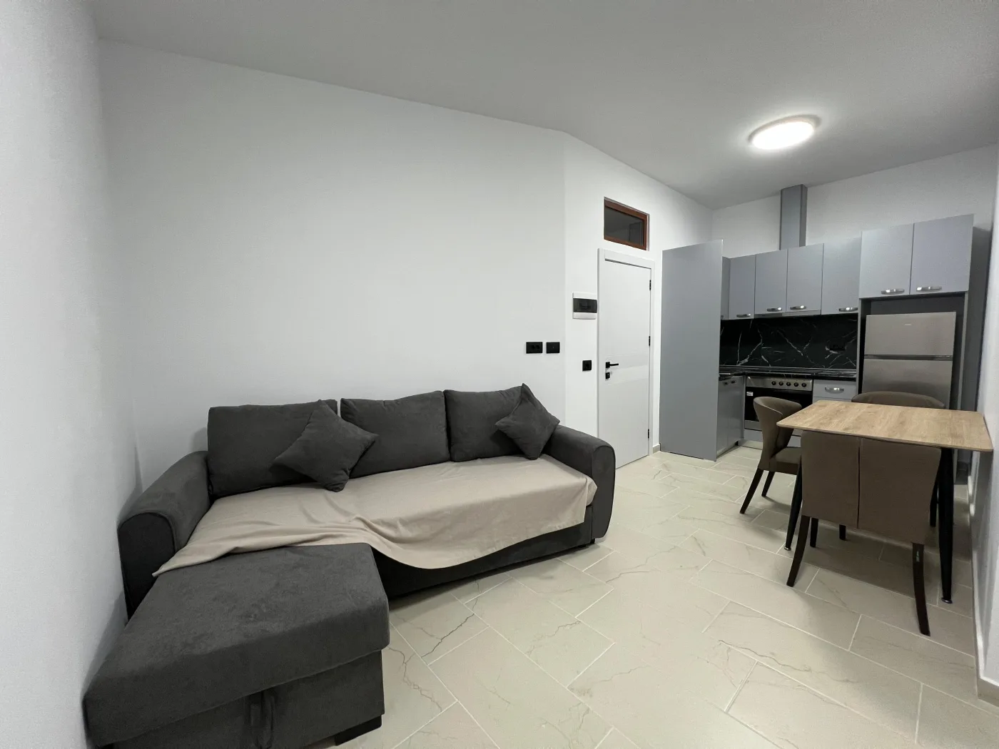 Miete, 1+1 Wohnung, "Mihal Grameno Straße", Tirana. - Image 4