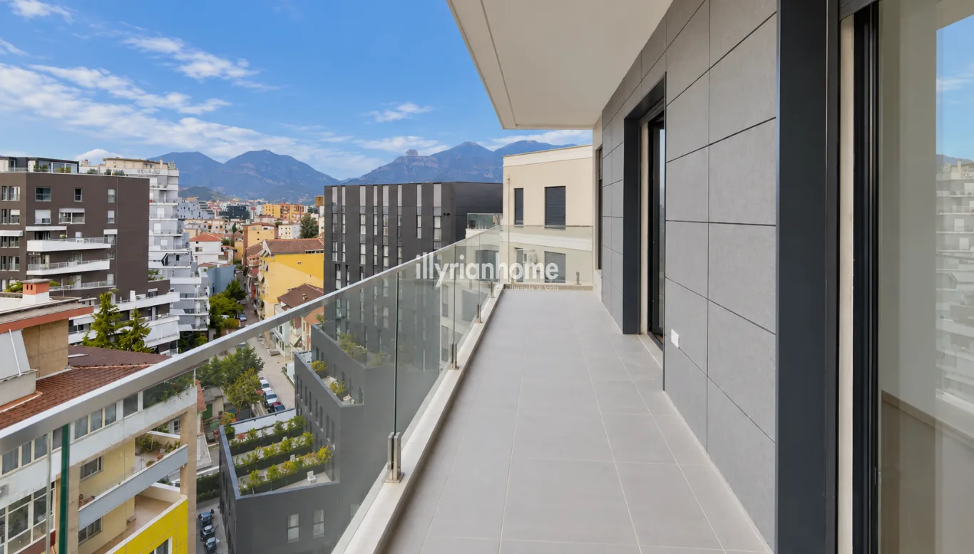 EKSKLUZIVE | SHITET, APARTAMENT 1+1 ME BALLKON TË MADH – RRUGA E DIBRËS, TIRANË - Image 4