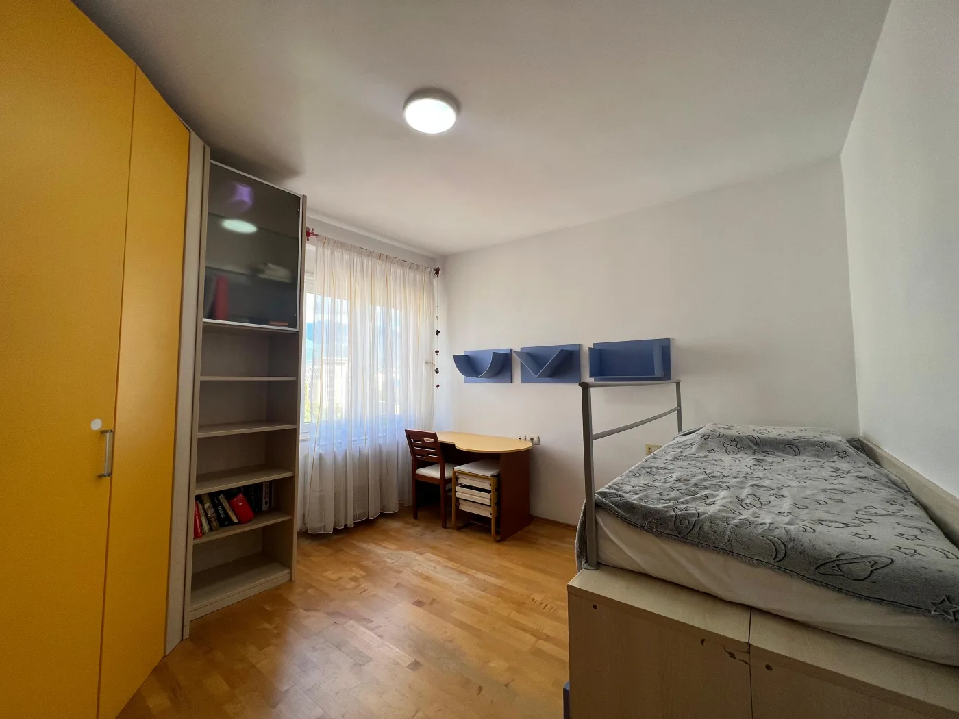 В аренду: 2+1+2 квартира с 2 балконами, «Pazari i Ri», Тирана 6