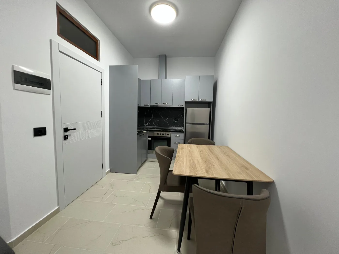 Miete, 1+1 Wohnung, "Mihal Grameno Straße", Tirana. - Image 2