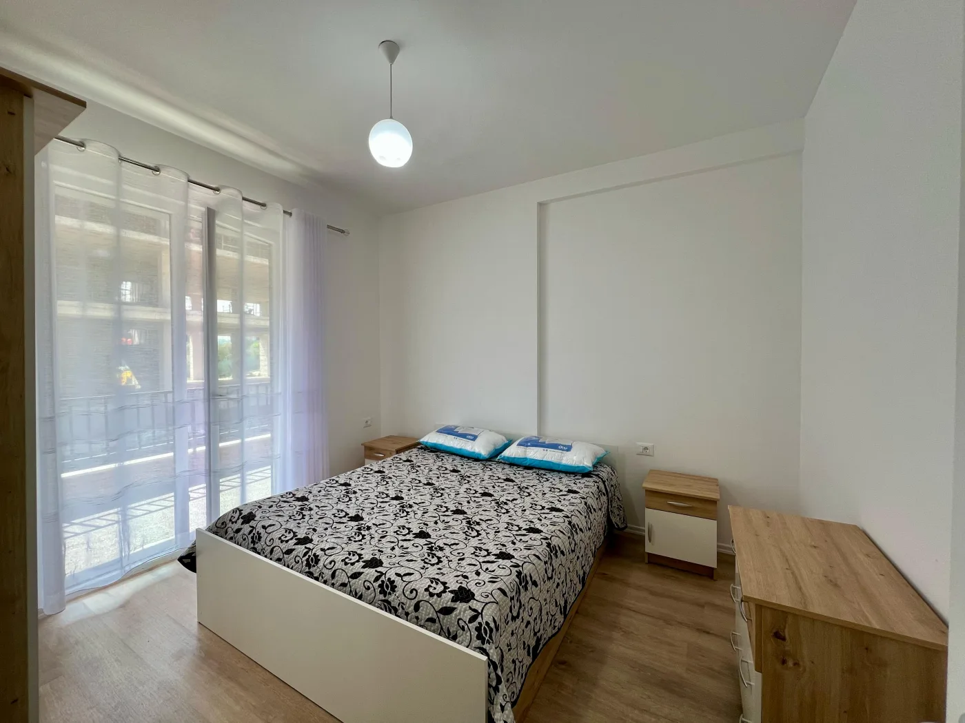 Zur Miete, Wohnung 2+1, “Paskuqan”, Tirana. 7