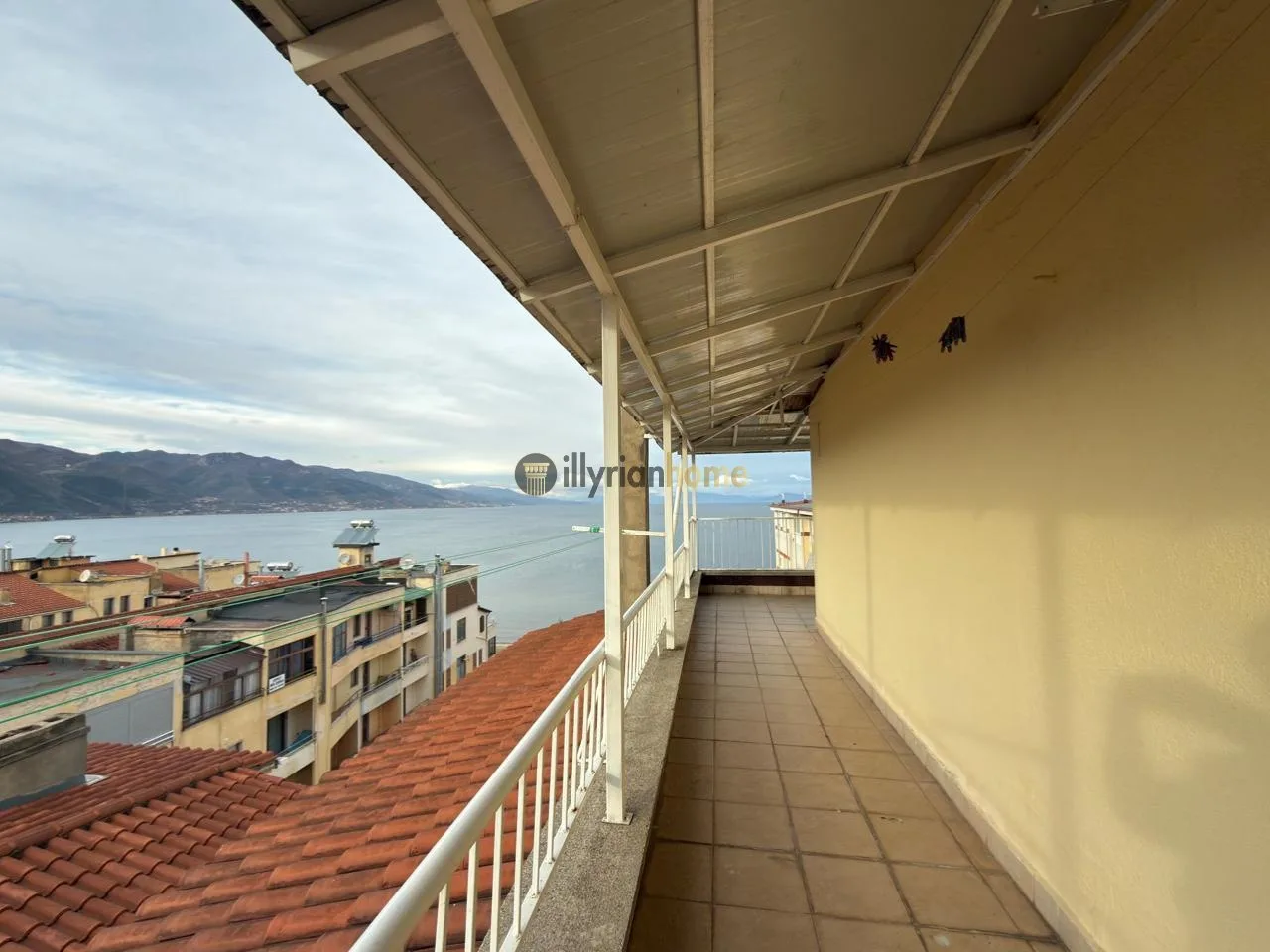 Shitet Apartament 2+1, Pranë Liqenit, Pogradec - Image 5