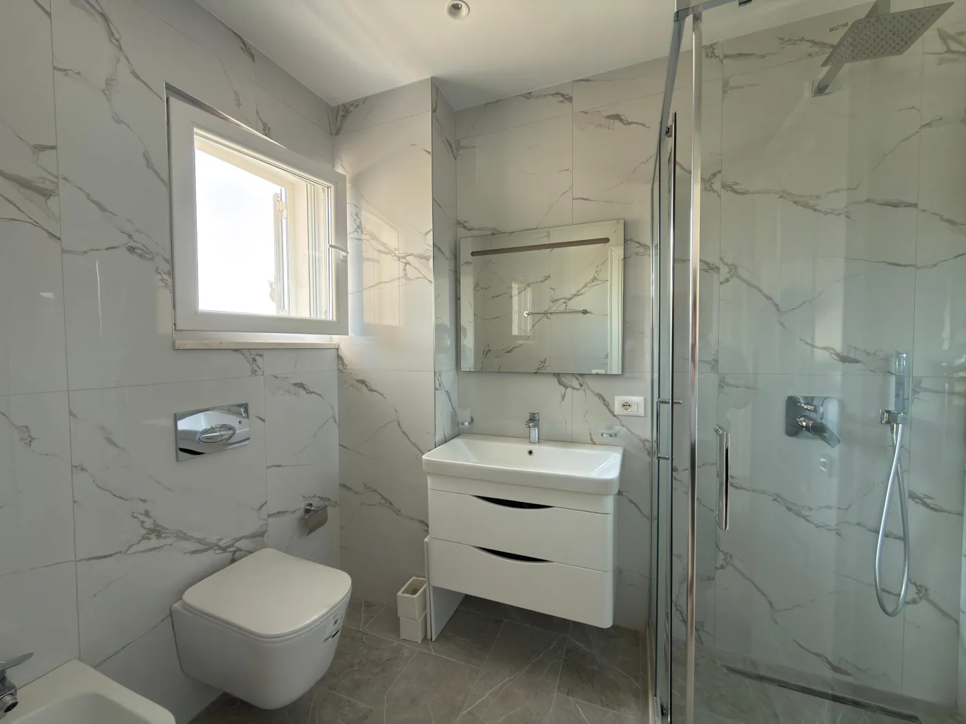 In rent, Villa 2-storey "Mjull - Bathore", near TEG, Tirana - Image 4