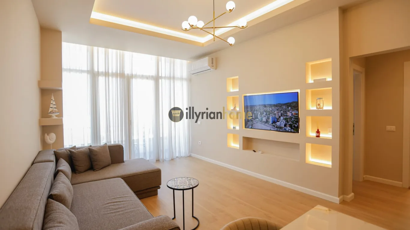 SHITET | APARTAMENT 2+1 ME PAMJE PANORAMIKE TË DETIT | HOTEL BRITANIA, VLORË - Image 3