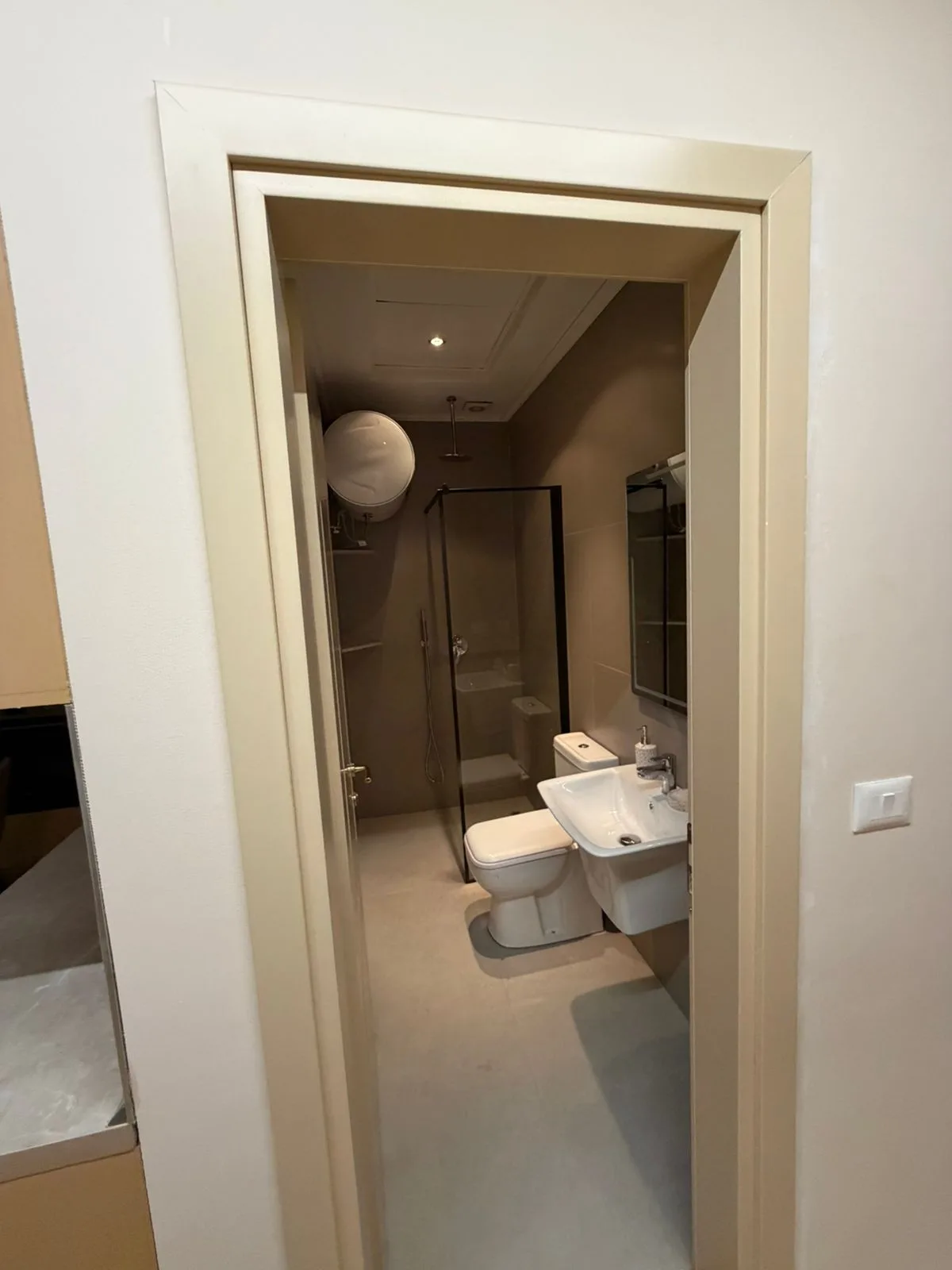 For-rent, 1+1 Appartamento “9 Don Bosko”, Tirana. - Image 8
