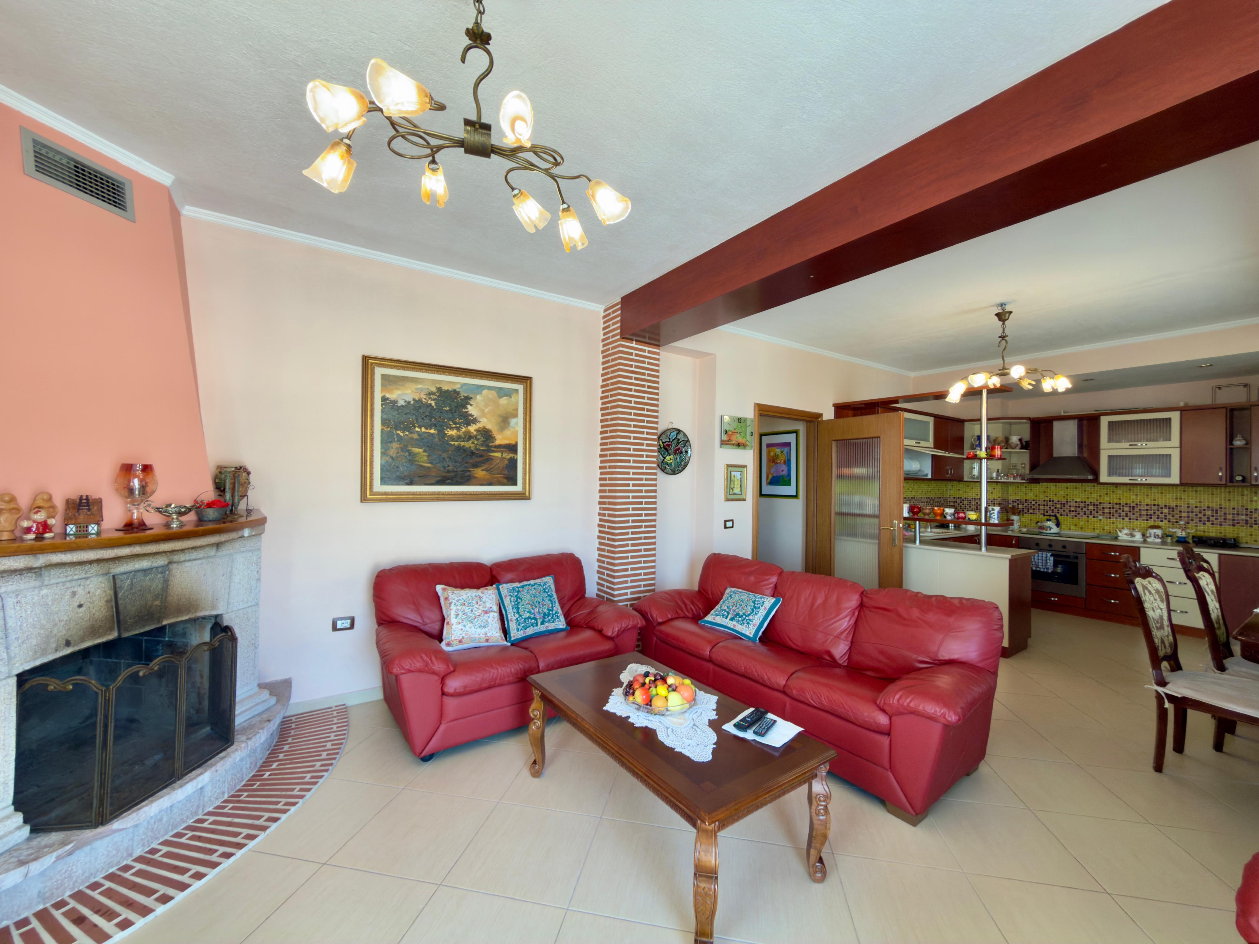 For sale exclusive 3+1 apartment with panoramic veranda | Bulevardi Europa, Pogradec 10