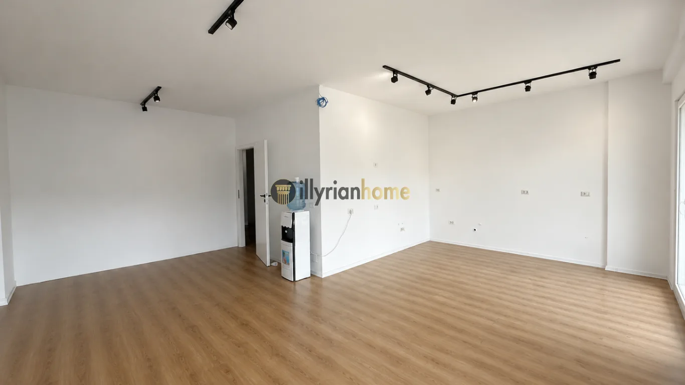 Аренда | Эксклюзивное офисное помещение | Kristal Center, Комуна и Парисит-Тирана - Image 1