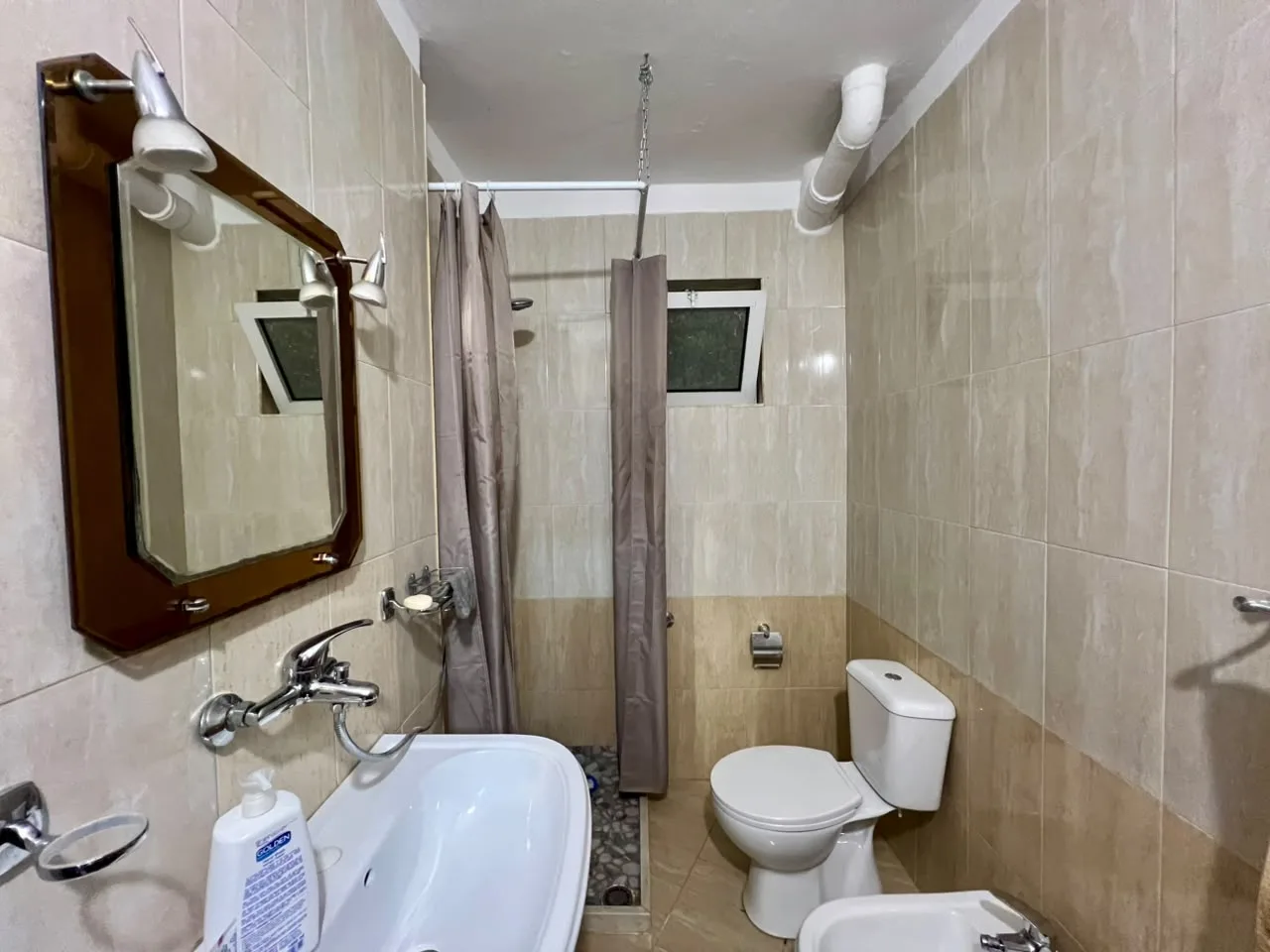 For rent, 1+1 apartment, "Ali Demi", Tirana 7