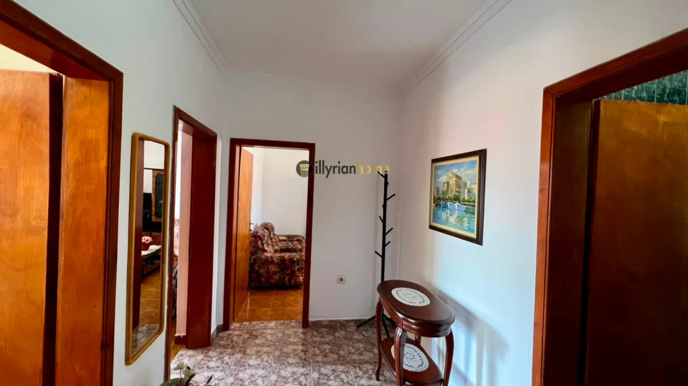 Zu vermieten, 2+1 Wohnung | Shkolla e Kuqe, Tiranë. - Image 6