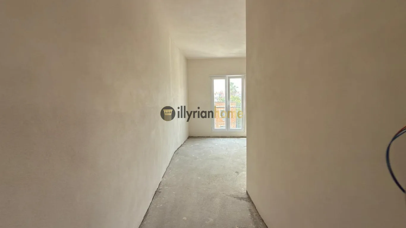 For sale | 2+1 apartment with balcony – Rruga "Mihal Grameno", Tiranë - Image 5