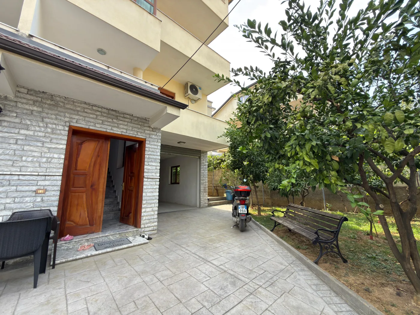 Shtëpi private me qira | Ideale për familje, diplomatë dhe staf ndërkombëtar | 3 parkime - Image 20