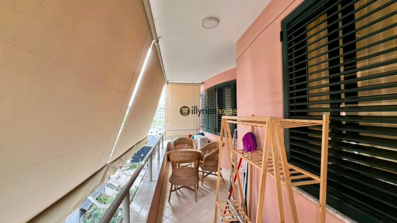 Zur Miete: 2+1+2 Wohnung mit 2 Badezimmern, Rruga e Kavajës, Tiranë. - Image 5