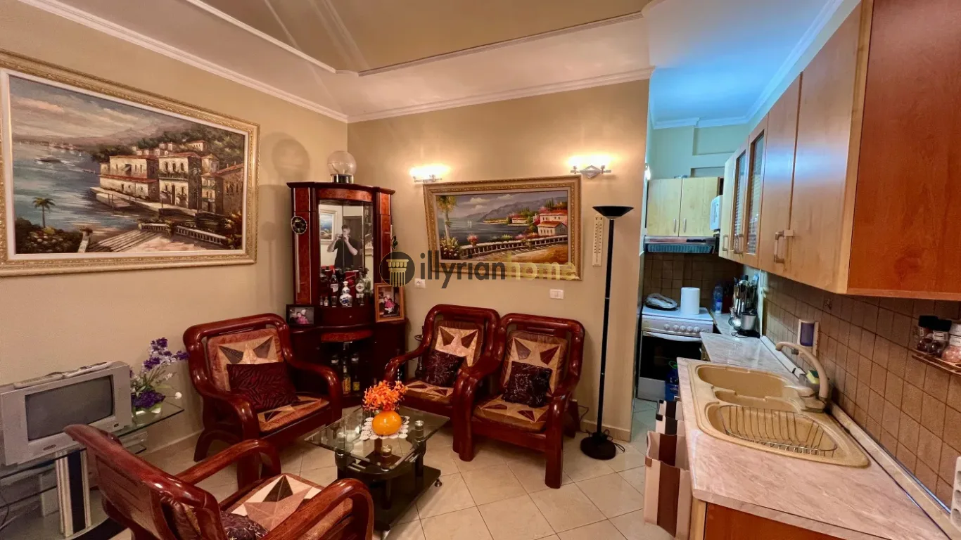 Ekskluziv, shitet Apartament 2+1 + ballkon , " Golem ", Durrës. - Image 3