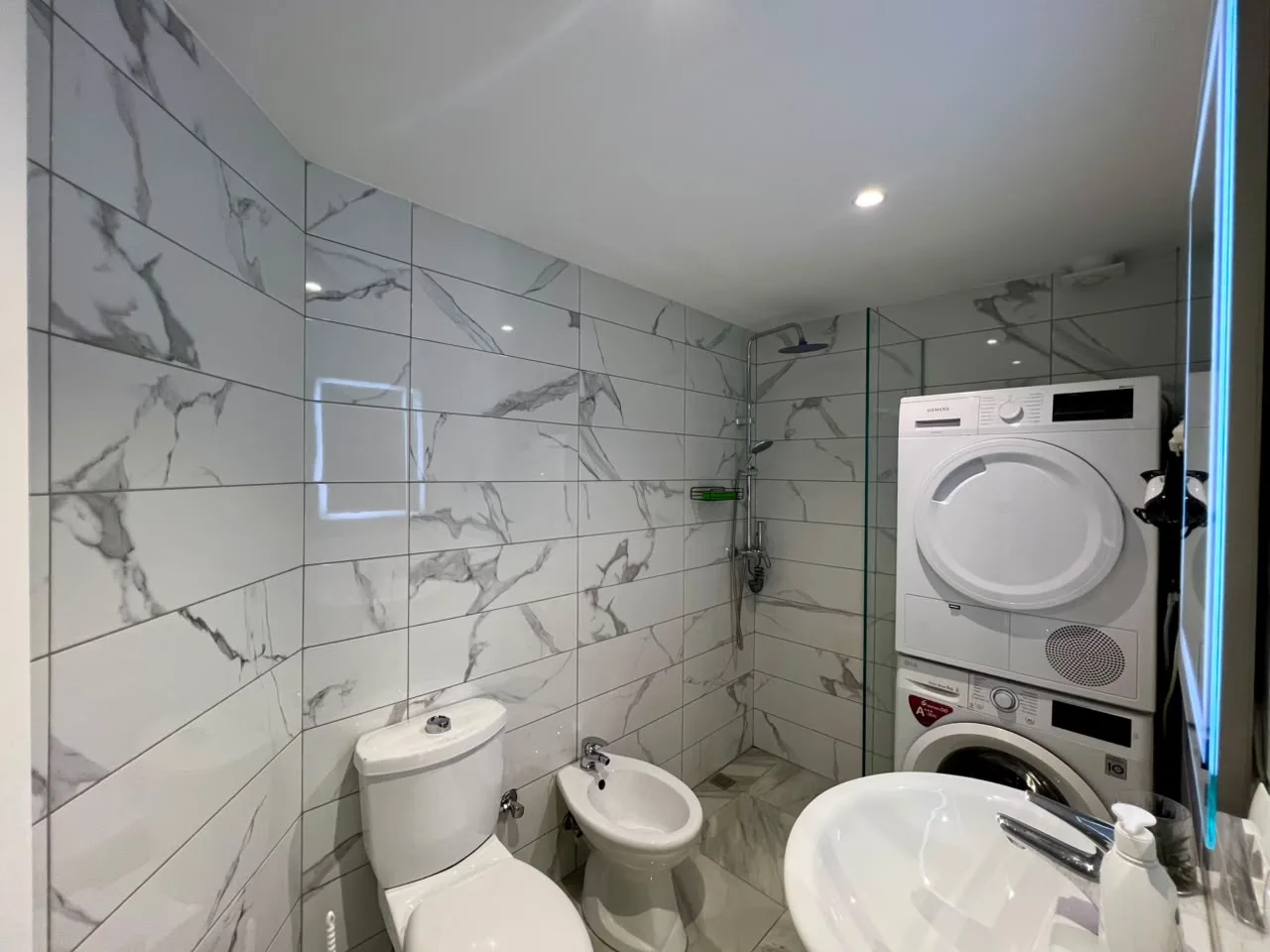 Shitet Duplex Luksoz, Gati për Banim ose Airbnb, pranë Liqenit të Thatë - Image 8
