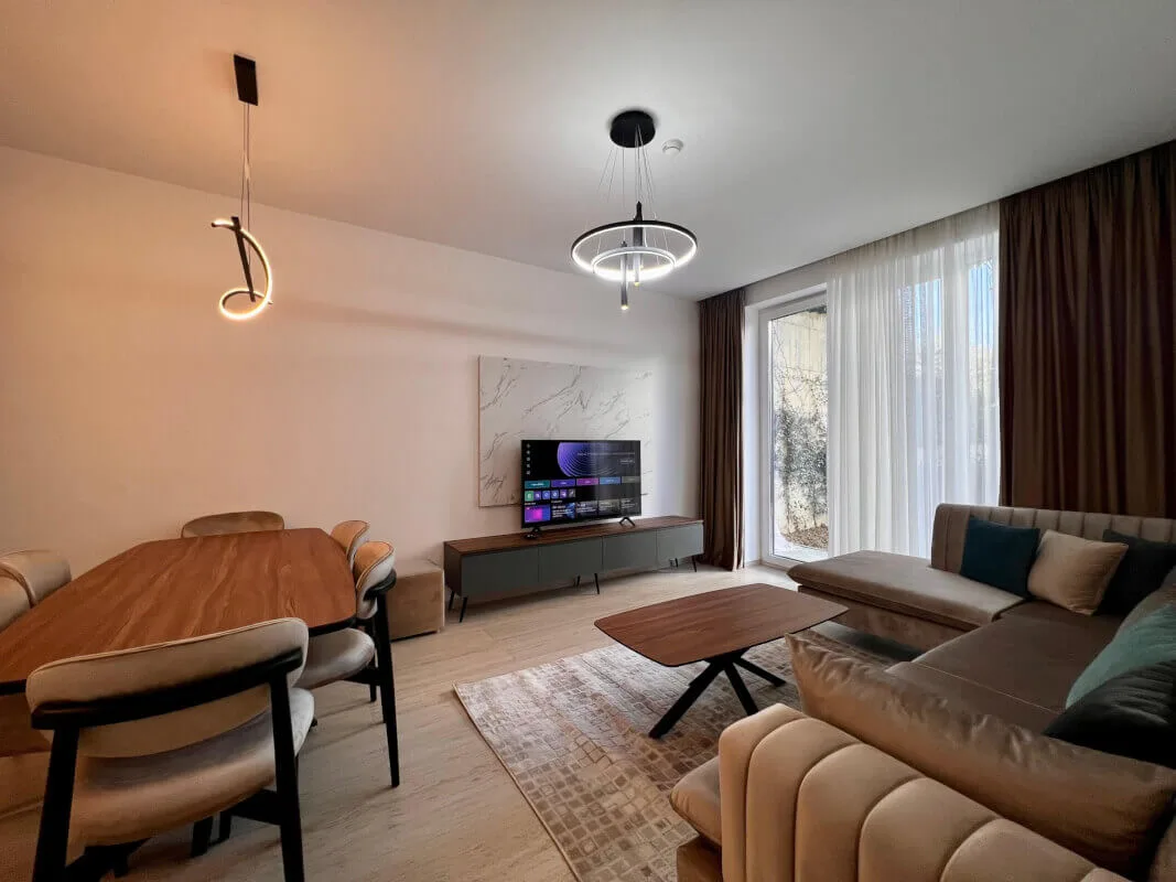 For rent: 2+1+2 apartment, "Liqeni i Thatë", Tirana.