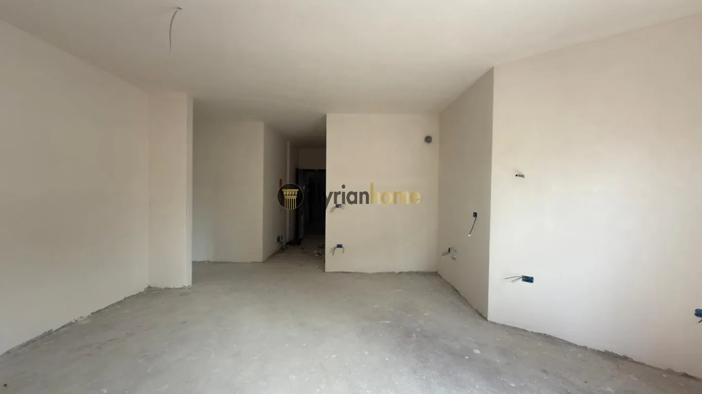 For sale | 2+1 apartment with balcony – Rruga "Mihal Grameno", Tiranë - Image 1