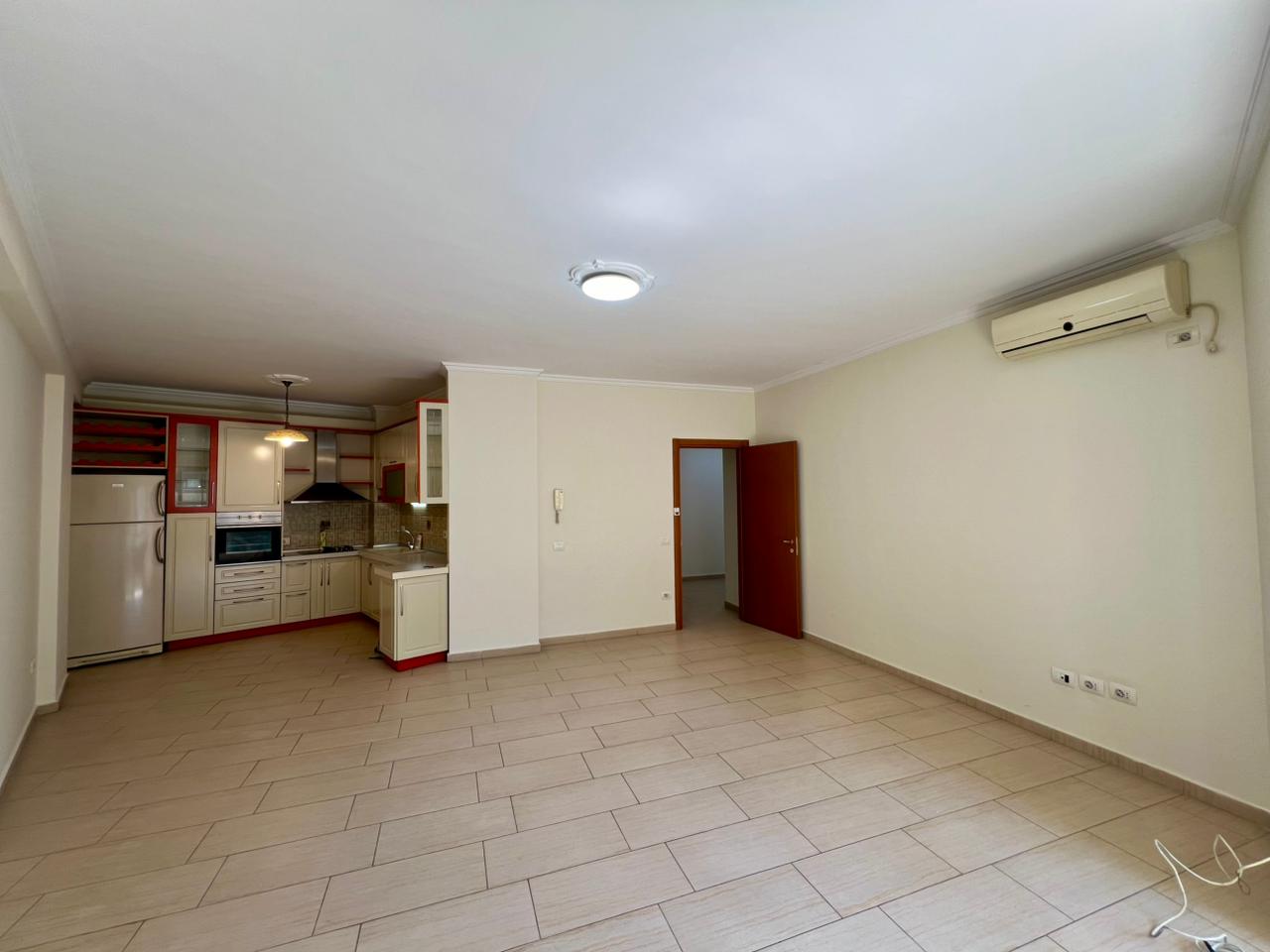 For rent, Apartment 2+1+2 with 2 bathrooms, “9 Katëshet”, Tirana. 2
