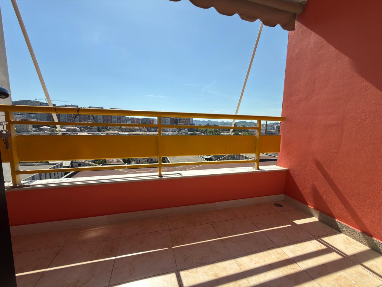 For sale, 2+1+Balcony Apartment, “Pallati me Shigjeta”, Tirana. 8