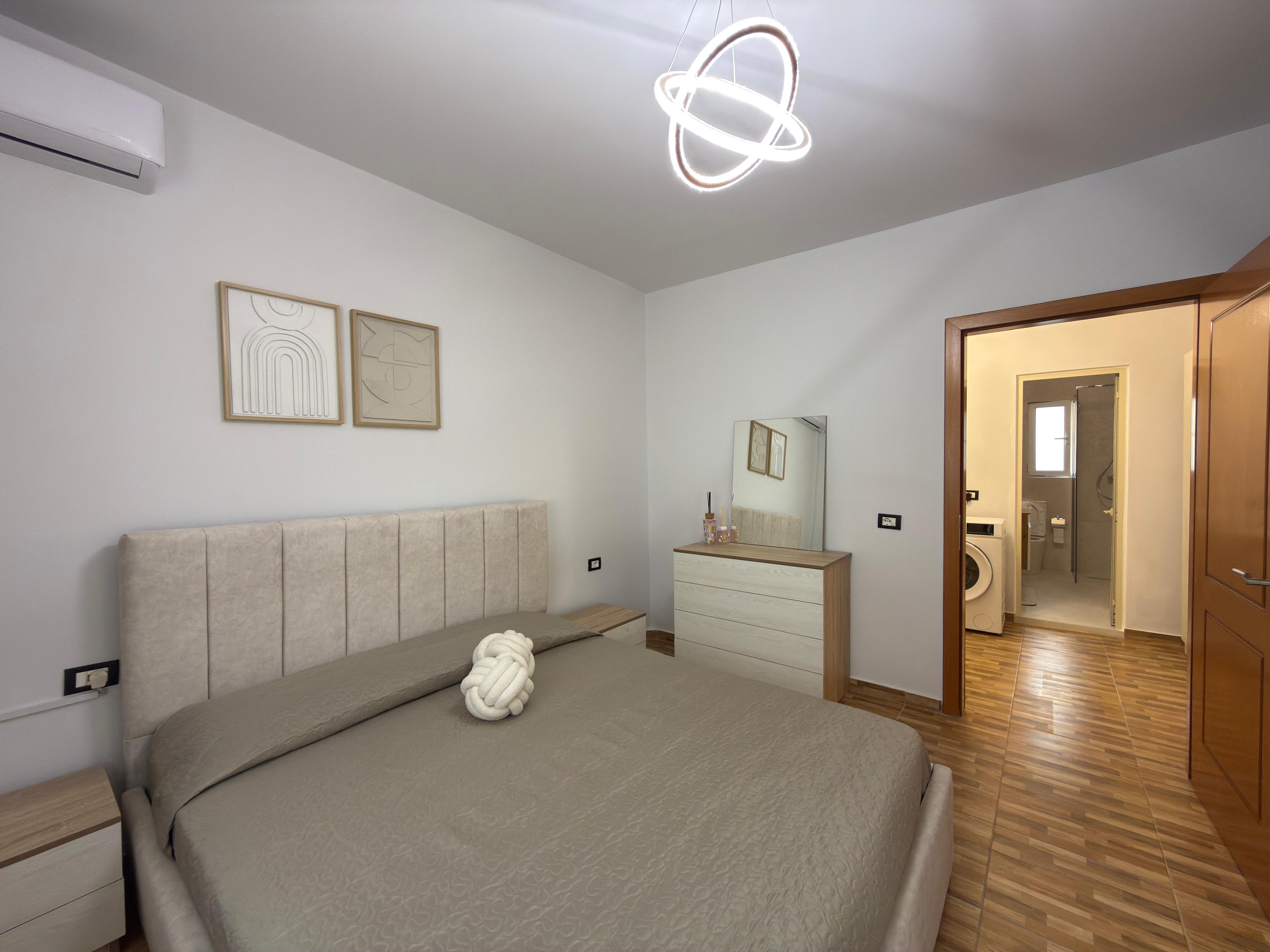 Exclusive, a newly furnished luxury 1+1 apartment for rent in the Allias area, Tirana 5