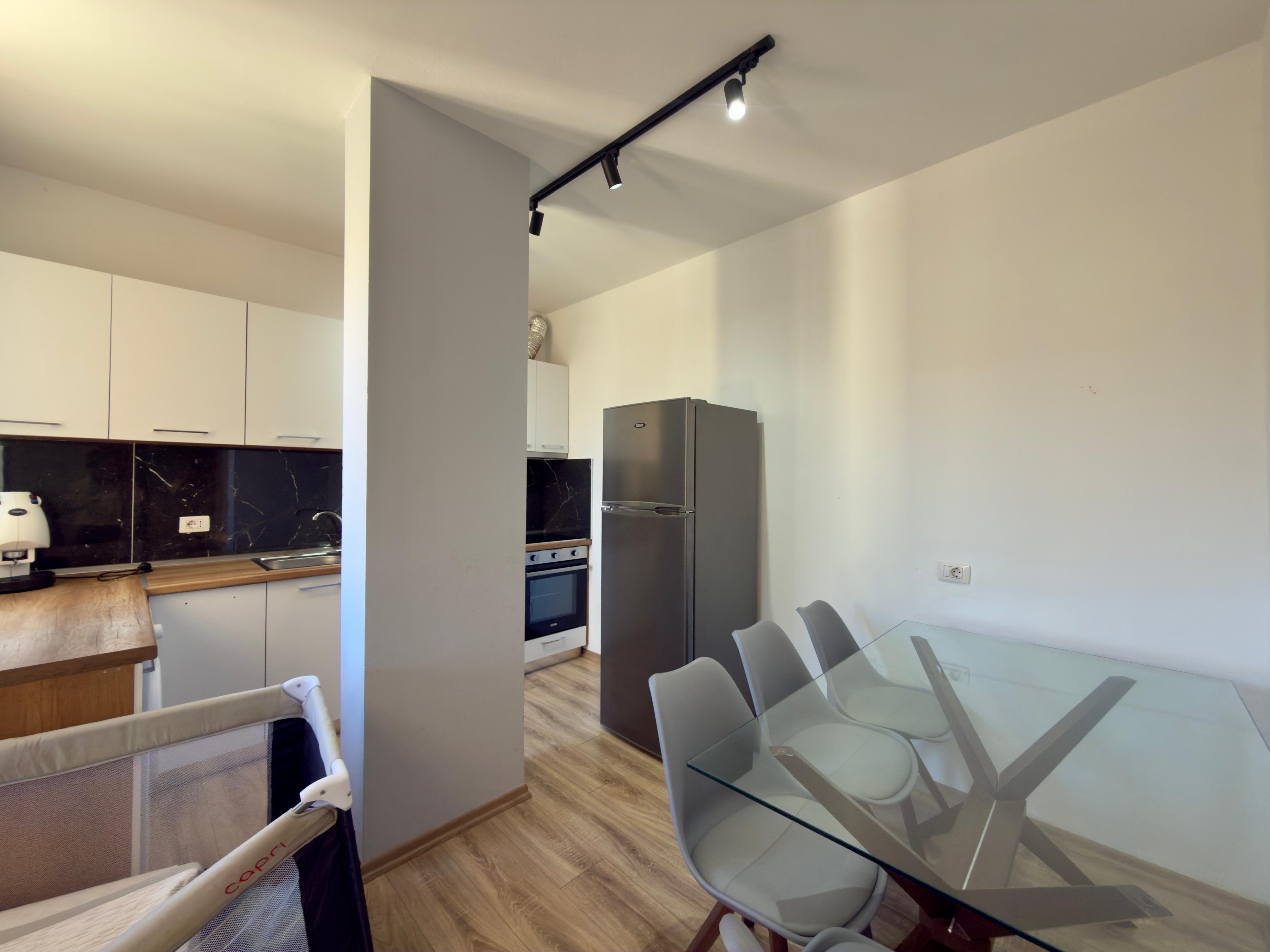 For sale Apartment 1+1 with large balcony, Golem, Durrës. 4