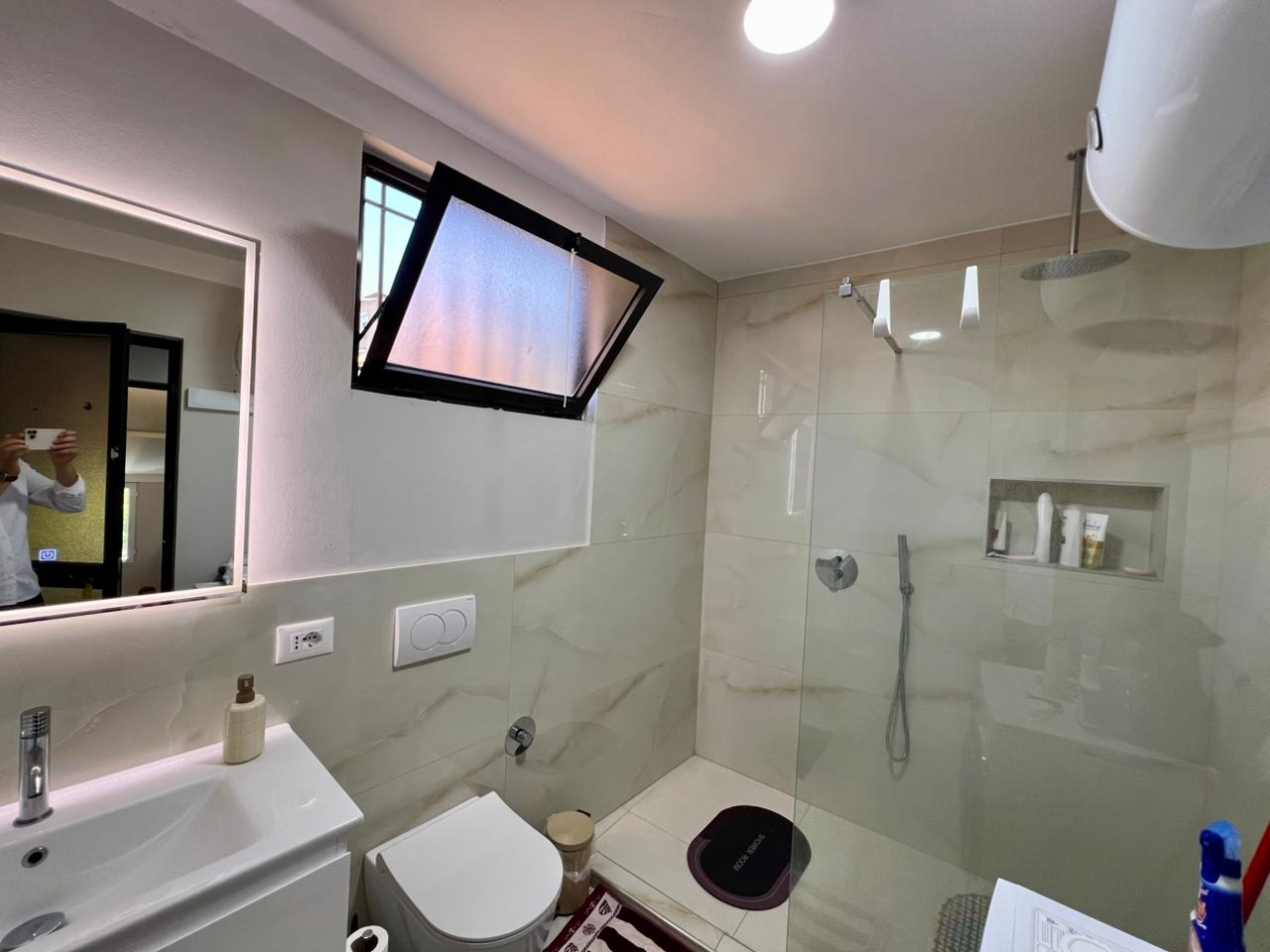 For rent, Private House 1+1, “Shkolla e Kuqe”, Tirana. 8