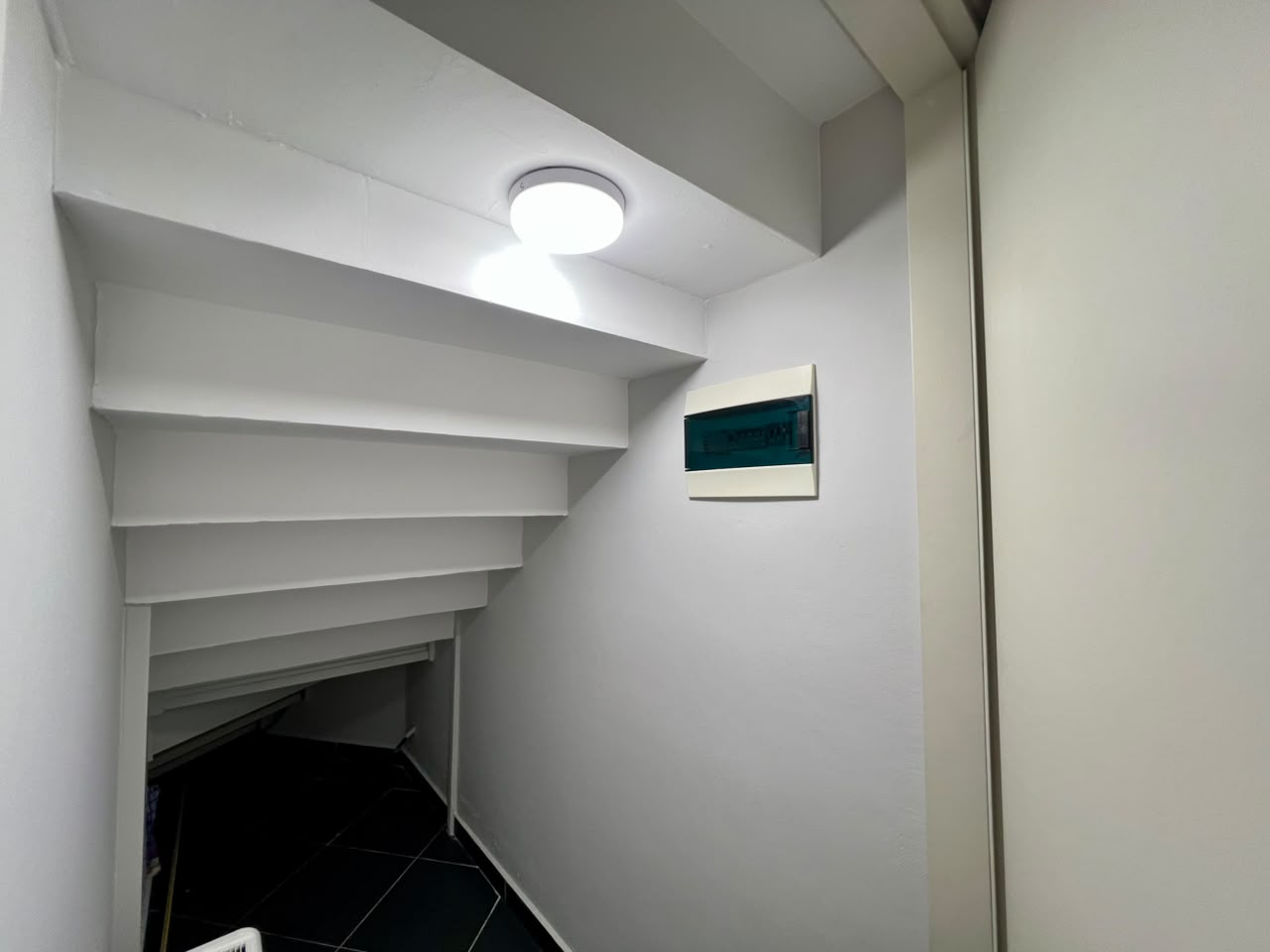 For sale Luxury Duplex, ready for occupancy or Airbnb, near Lake Liqeni i Thatë 12
