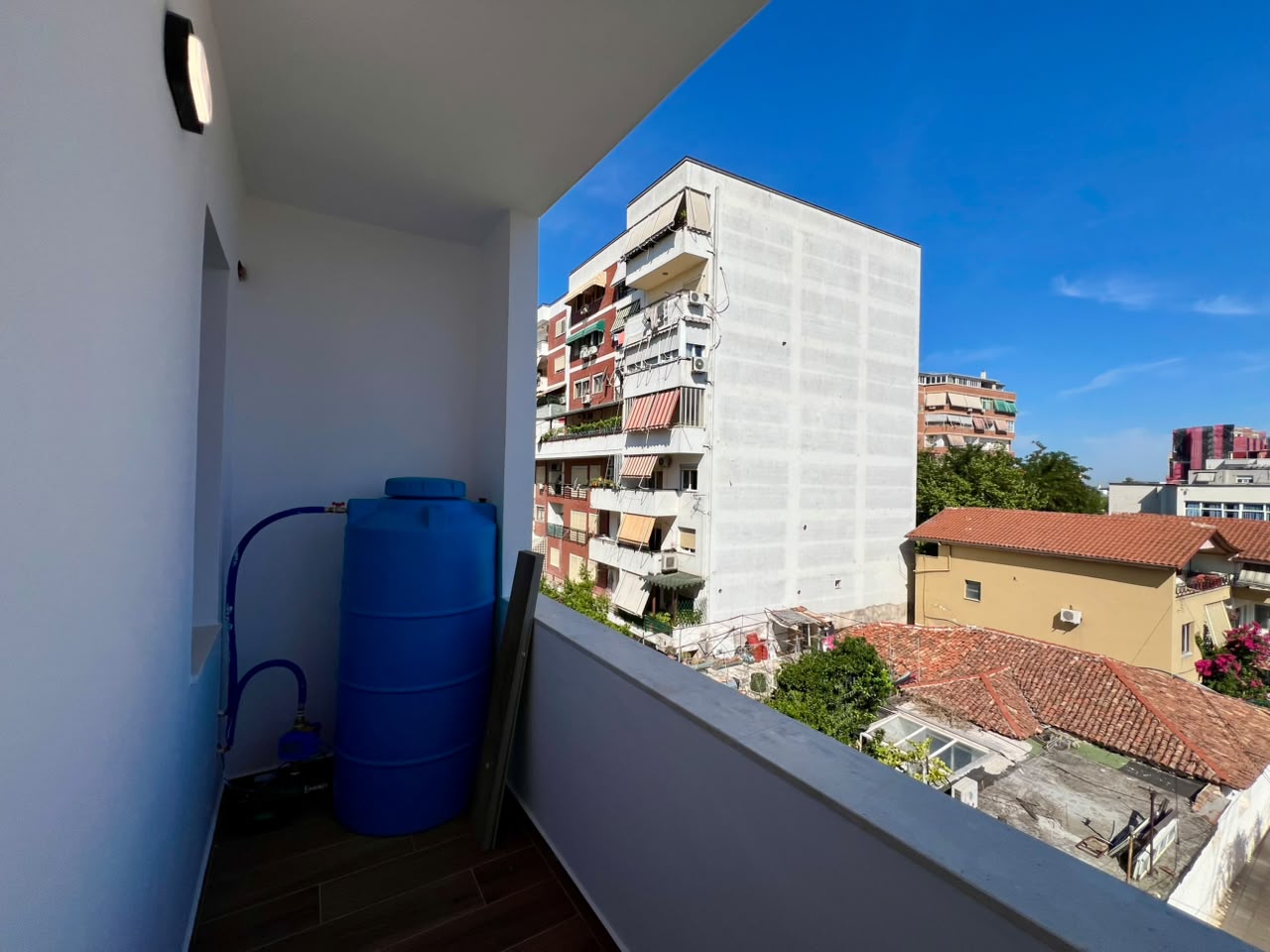 For sale, 2+1 apartment on Rruga “4 Dëshmorët”, Tiranë. 8