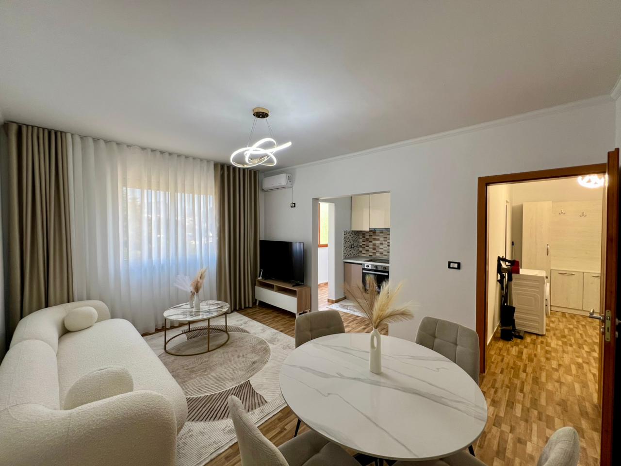 Exclusive, un appartement de luxe 1+1 récemment meublé à louer dans le quartier Allias, Tirana