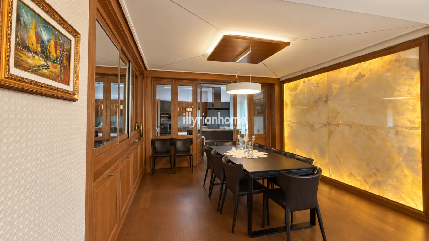 PENTHOUSE PREMIUM ME QIRA | PRANË KOPSHTIT BOTANIK DHE LIQENIT ARTIFICIAL, TIRANË - Image 11