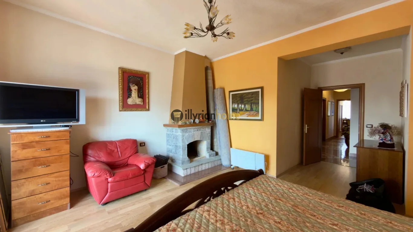 3+1 WOHNUNG ZU MIETEN | ZENTRUM POGRADEC | [EOS] AUSSICHT AUF DEN SEE - Image 2