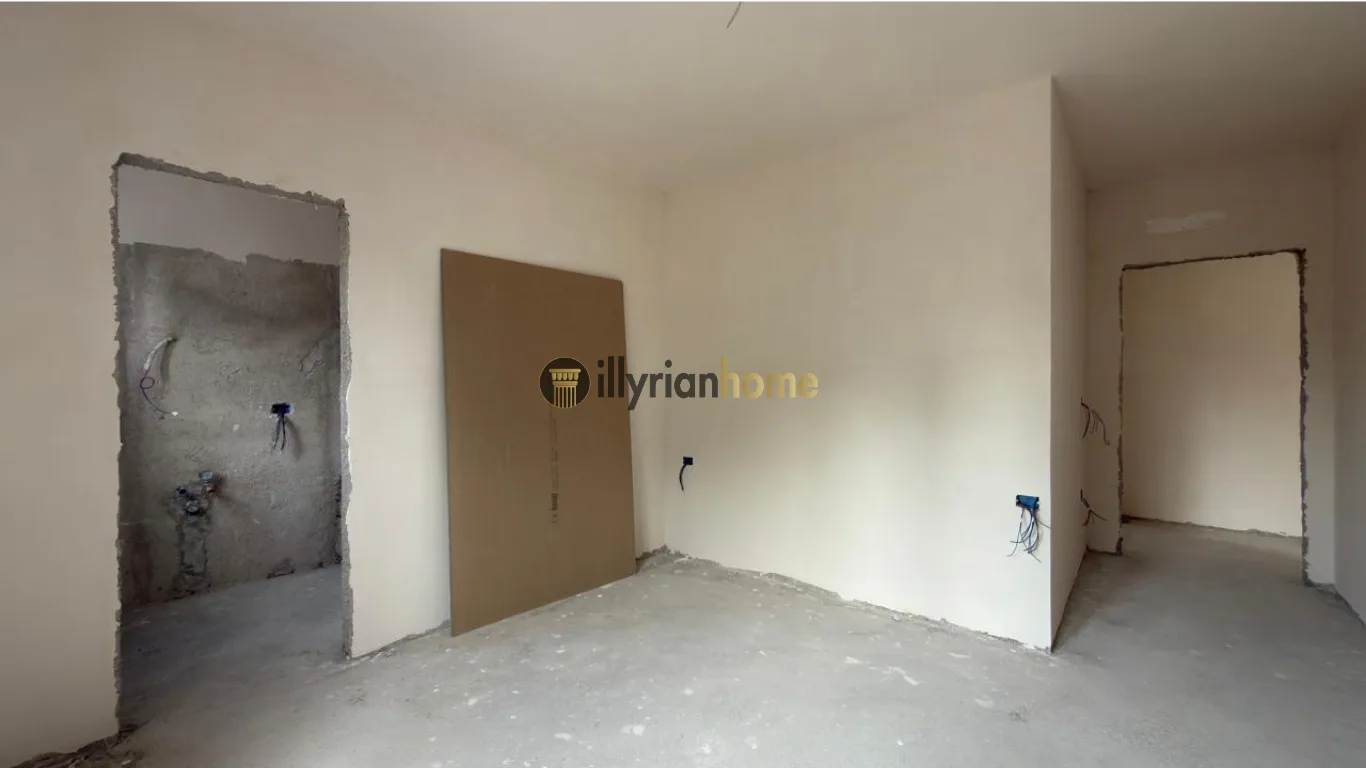 For sale | 2+1 apartment with balcony – Rruga "Mihal Grameno", Tiranë - Image 6