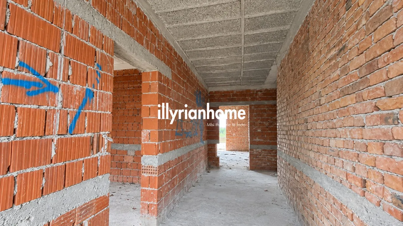 ESCLUSIVA | PROPRIETÀ A DUE PIANI CON 317 M² DI TERRENO IN VENDITA – SARANDË - Image 3