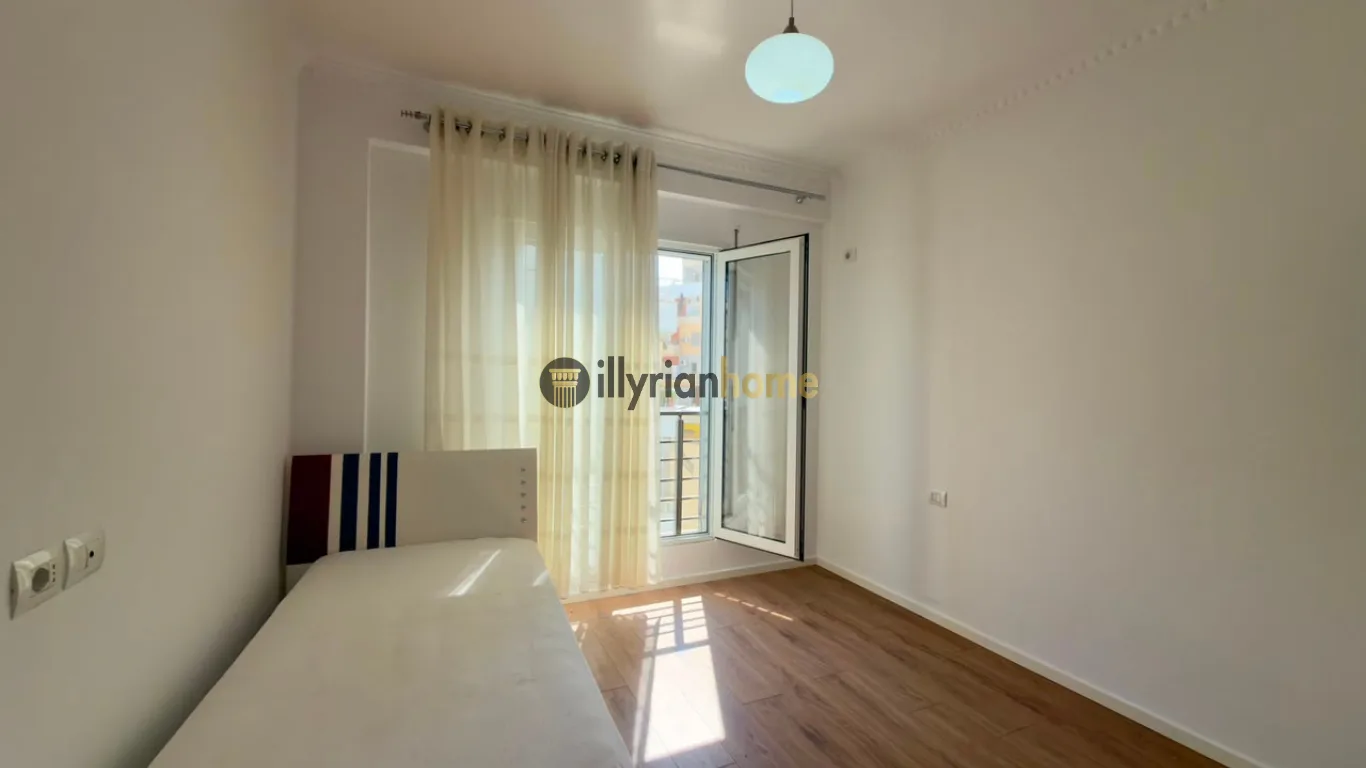 SHITET | APARTAMENT 2+1+2 | PRANË KOPSHTIT ZOOLOGJIK - Image 4