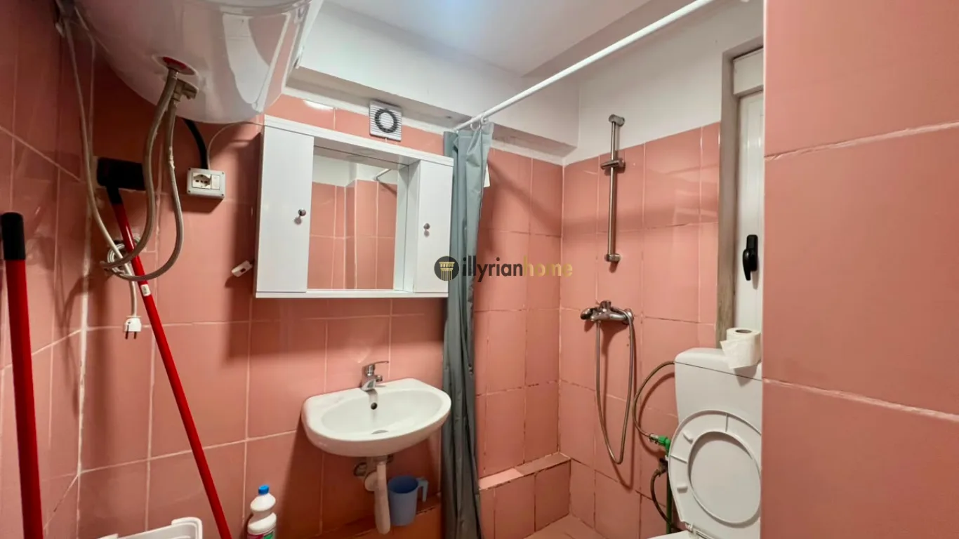 For rent, 1+1 apartment in the city center near Piazza - Image 7