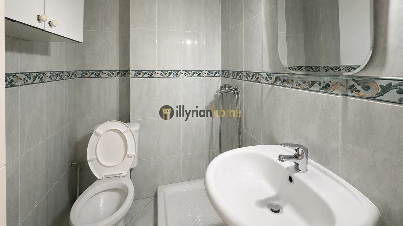 EKSKLUZIVE PËR SHITJE | APARTAMENT 2+1+2 – RRUGA “4 DËSHMORËT ”, TIRANË - Image 8